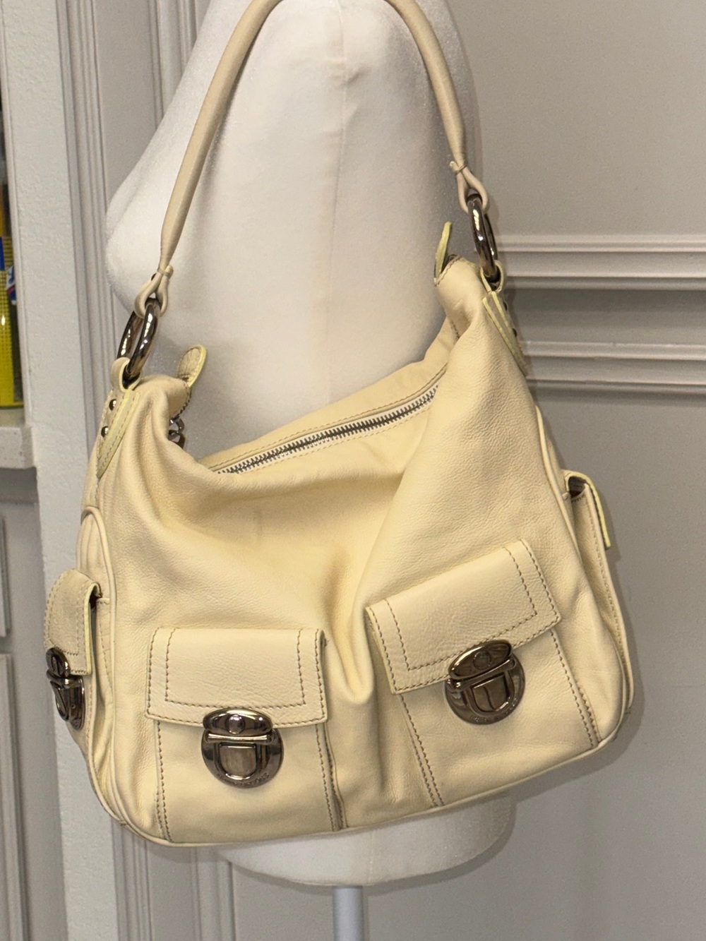 VINTAGE Marc Jacobs Multi-Pocket Blake Hobo Bag - Ivory/Cream - Lorelai Gilmore